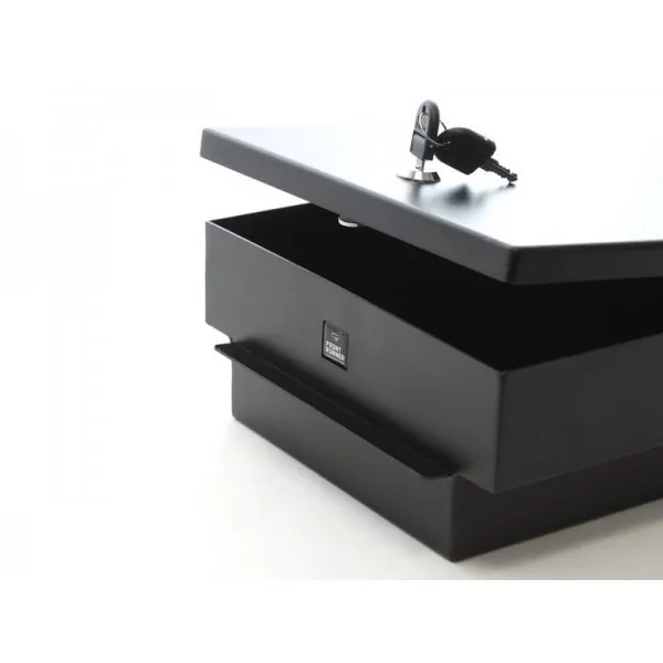 Land Rover Defender Under Console Safe