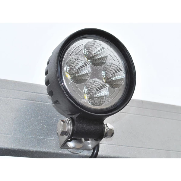 3 WATT LED WERKLAMP MET MONTAGESTEUN